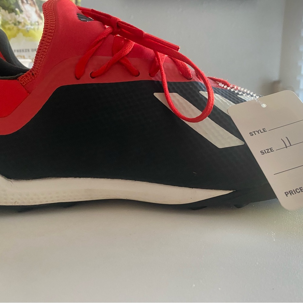 Dynamic Red and Black Men's Athletic Sneakers